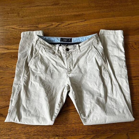 Abercrombie & Fitch Beige Pants/ khaki's - Picture 7 of 8